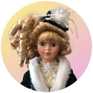 VNTG DanDee COLLECTOR'S CHOICE  Gorgeous Winter Victorian 16 In Porcelain Doll